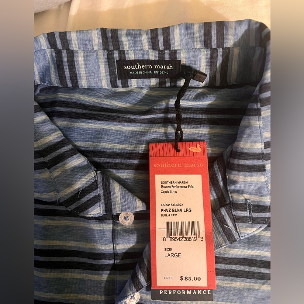 Southern Marsh men’s collar neck